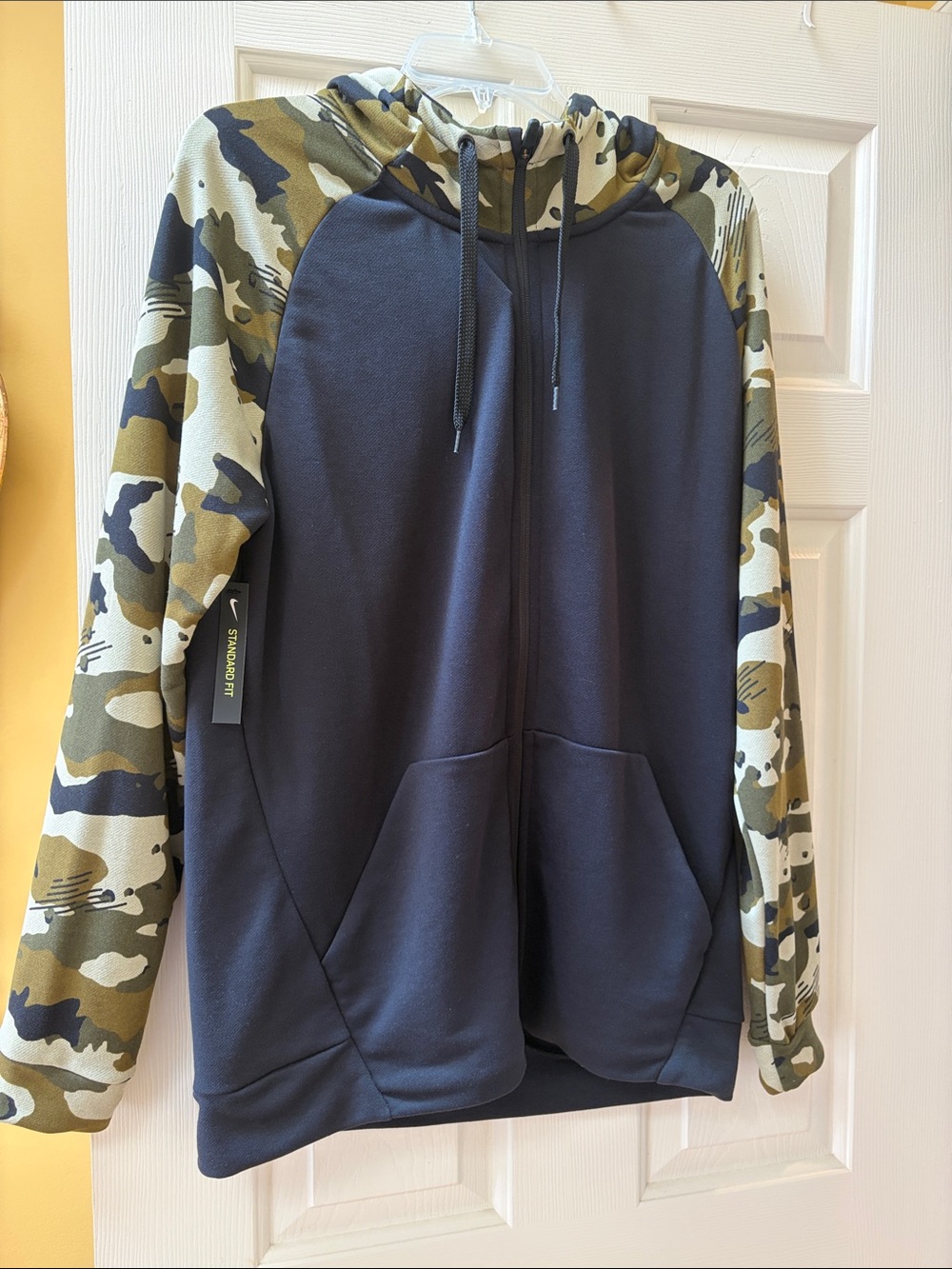 Nike Men’s Black Zip-Up Hoodie with Olive Camo Sleeves